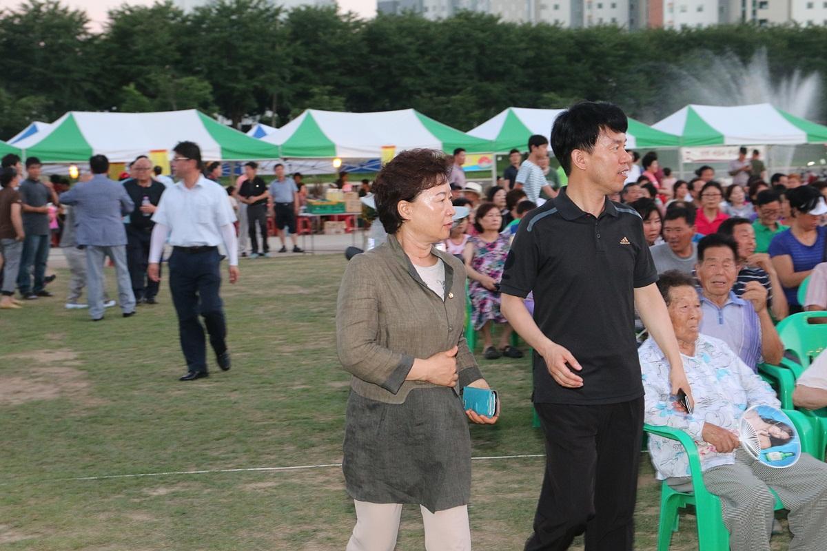 '한여름밤의 축제 시민노래자랑 참석' 게시글의 사진(8)
