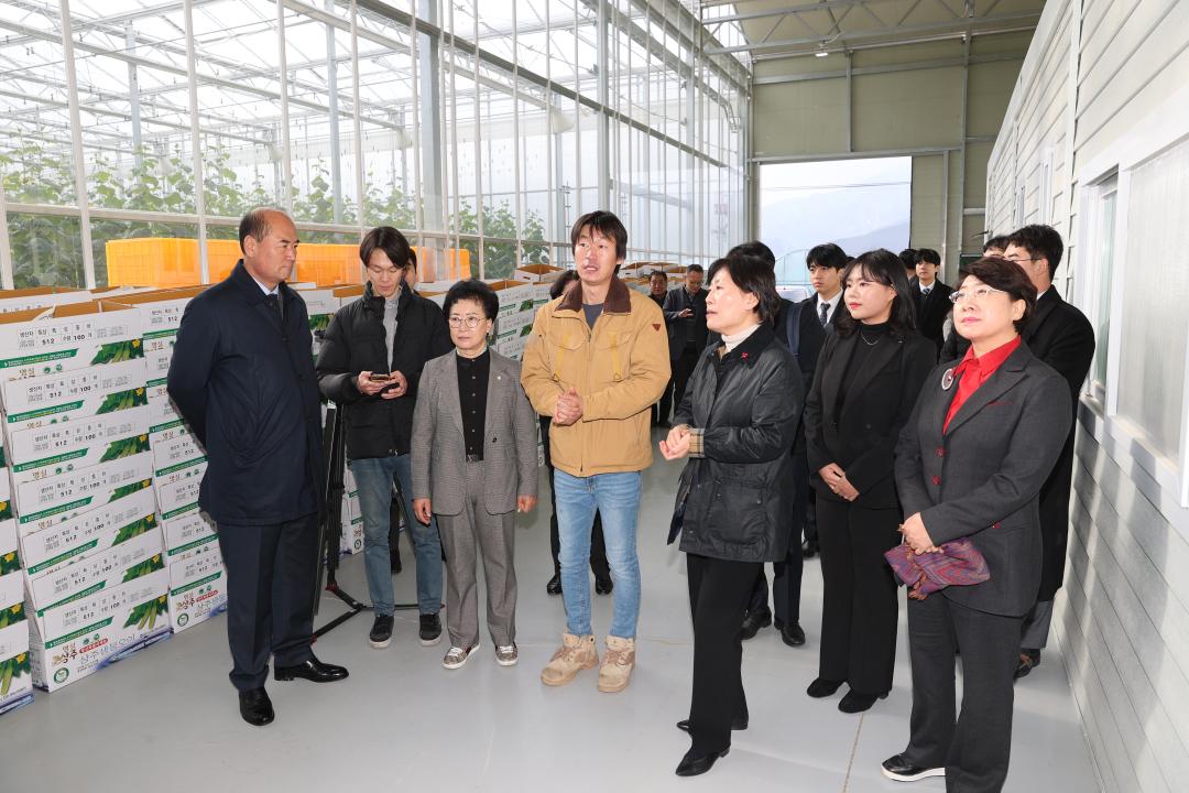 '송미령 농림축산식품부장관  스마트팜 청년농 방문' 게시글의 사진(2)