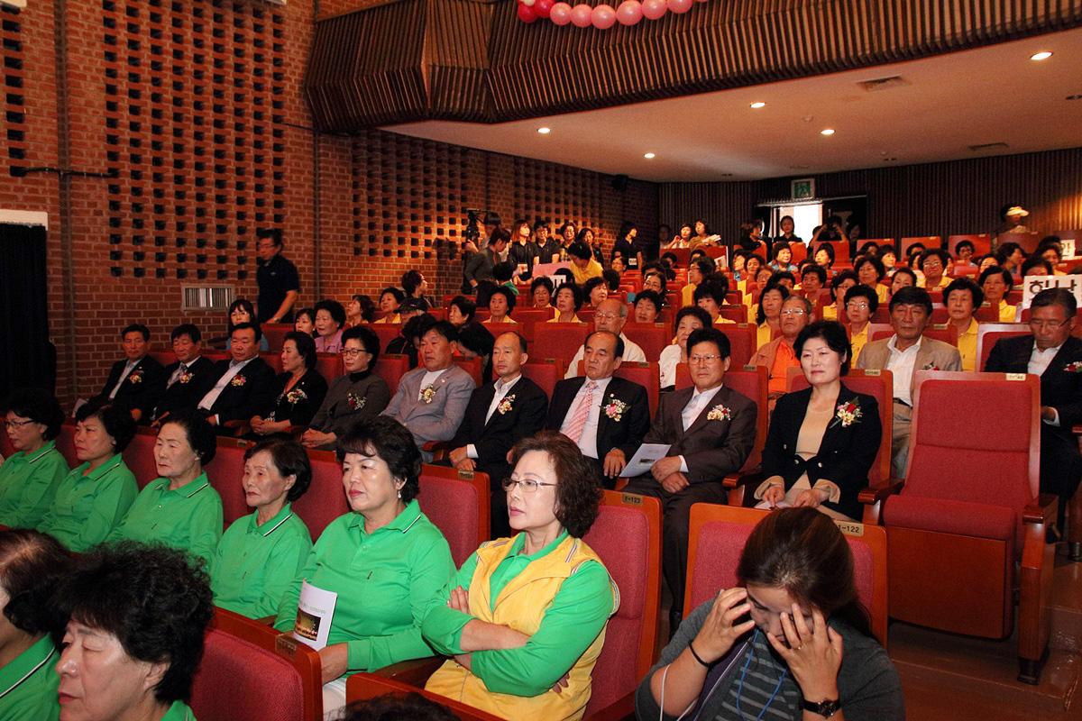 '2014 어르신 웰빙 건강체조대회 참석' 게시글의 사진(2)