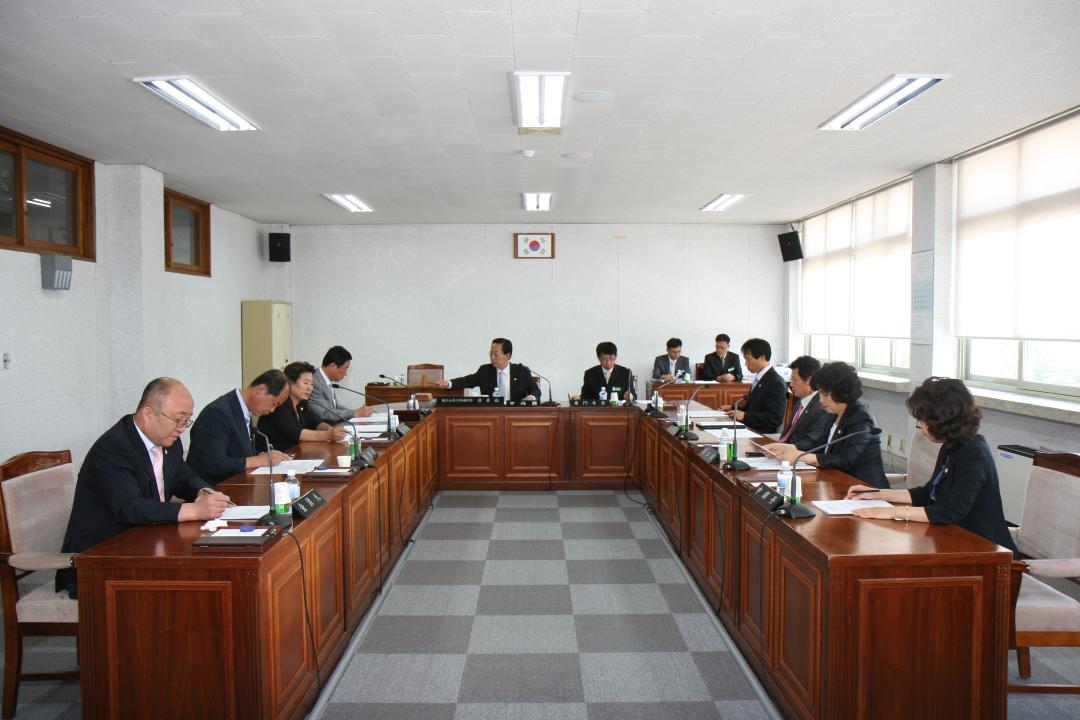 '제132회 임시회 (예산결산특별위원회)' 게시글의 사진(1)