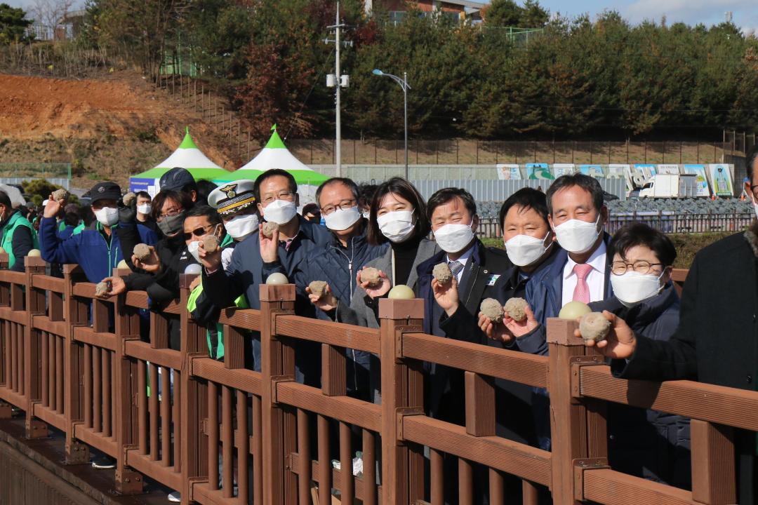 '낙동강700리 생명운동 선포식 및 새마을지도자 수련대회' 게시글의 사진(9)