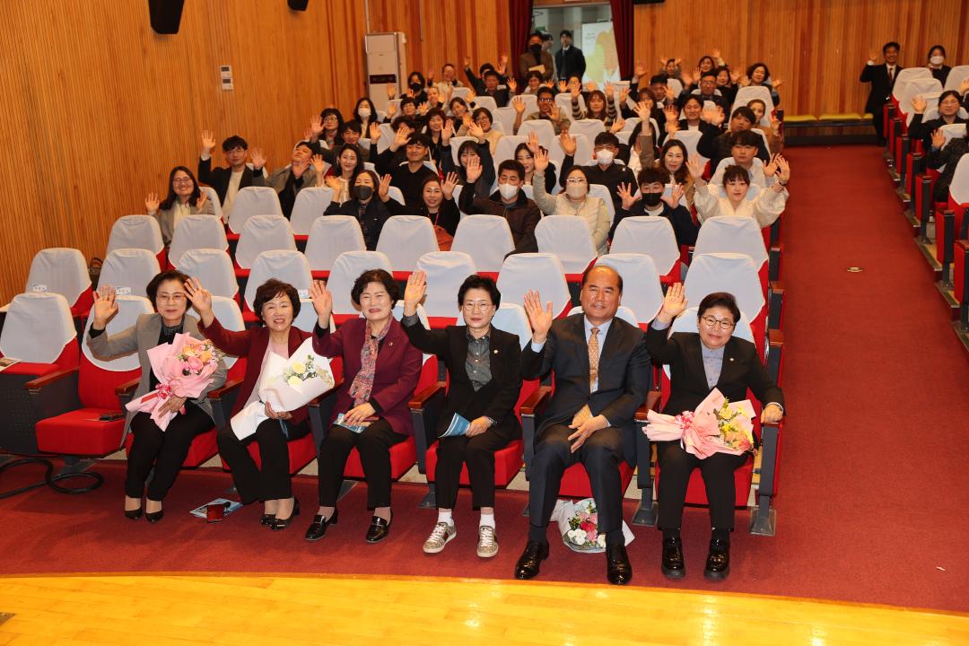 '상주시 사회복지사의 날 기념식' 게시글의 사진(6)